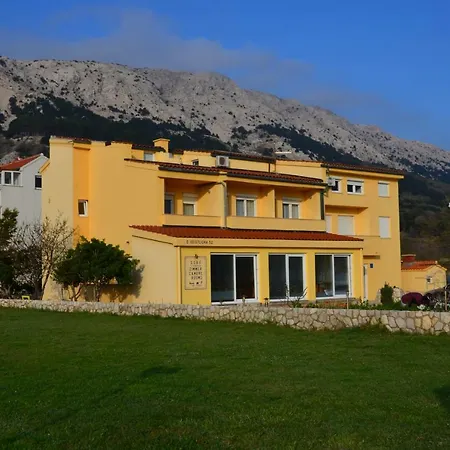 Mango Ii Apartment Baska (Krk)