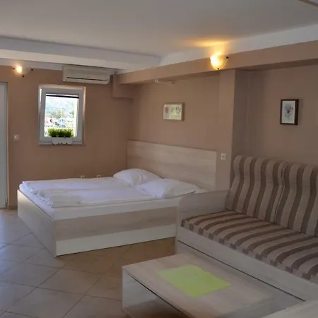 Apartamento Mango Ii *