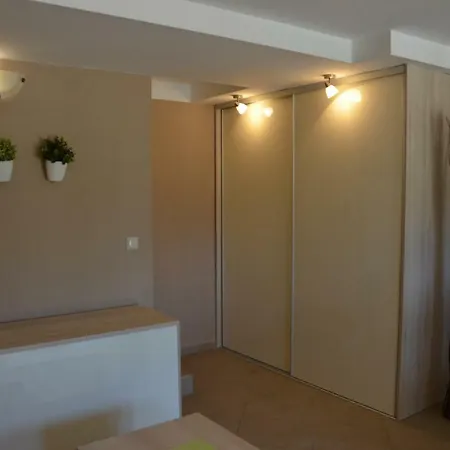 Mango Ii Apartamento Baška