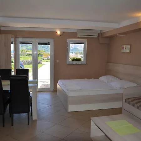 Apartament Mango Ii *